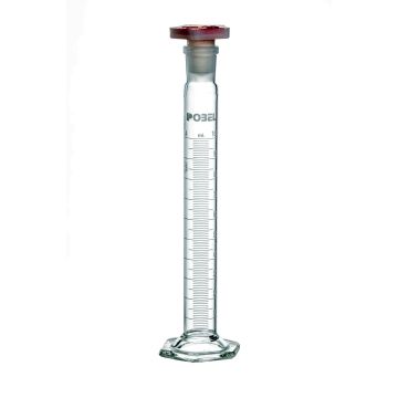 Graduated cylinder with stopper